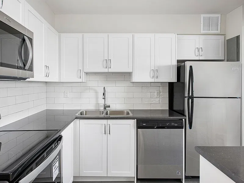 41 Garfella Drive Toronto — Photo 3