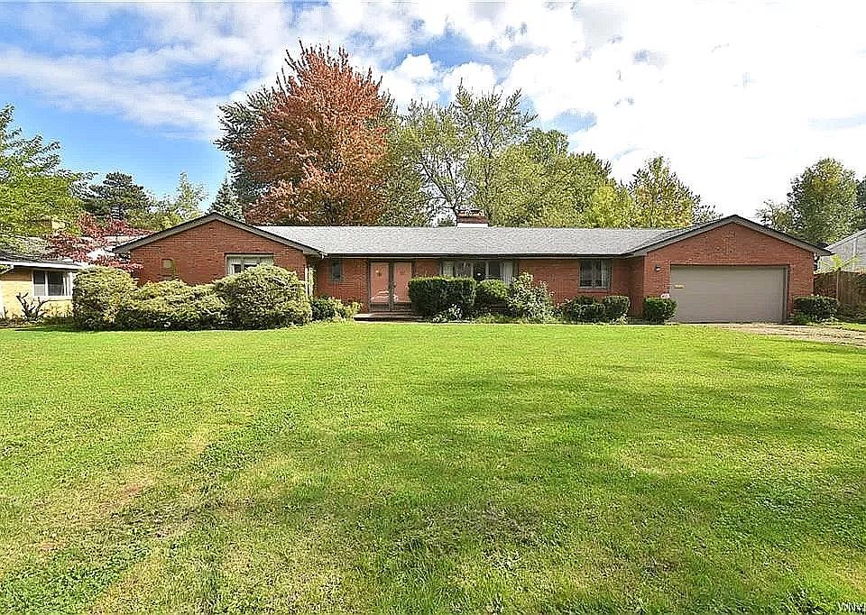 1st image of 85 Troy Del Way