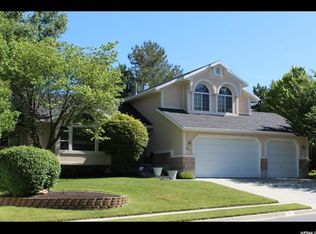 2033 E Glacier View Dr, Sandy, UT 84092