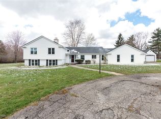 35050 Dorchester Rd, Gates Mills, OH 44040
