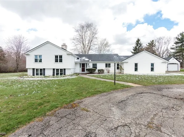 35050 Dorchester Rd, Gates Mills, OH 44040