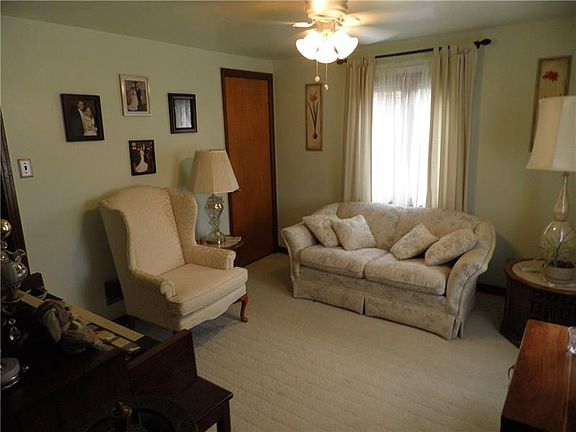 5th image of 179 E Gilmore Ave
