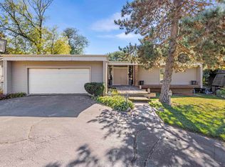 4969 Brookview Rd, Rockford, IL 61107