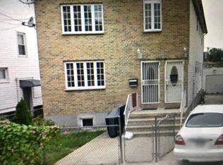14215 Bascom Ave, Jamaica, NY 11436