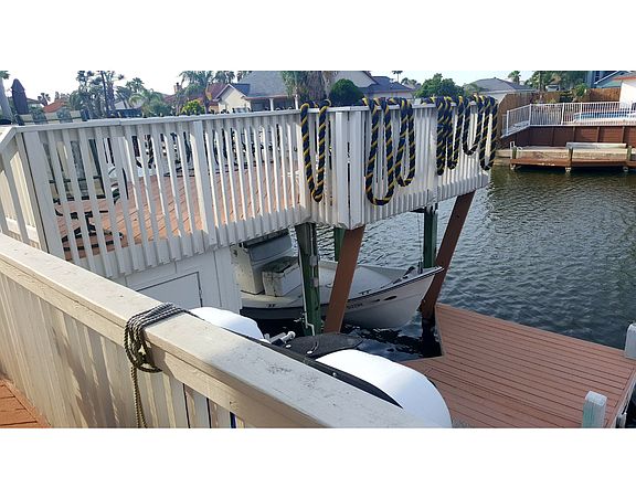 4th image of 13838 Doubloon St