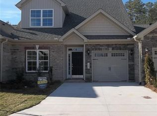208 Zurich Ct, Winston Salem, NC 27127