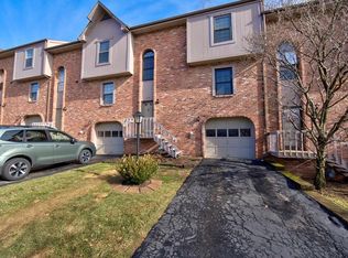 616 Sunset Cir, Cranberry Township, PA