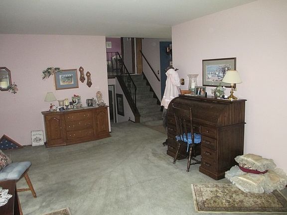 3rd image of 16407 Michigan Ave