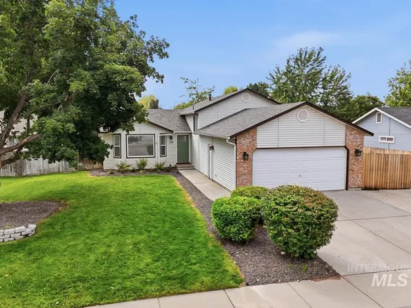 153 W Chrisfield Dr, Meridian, ID 83646