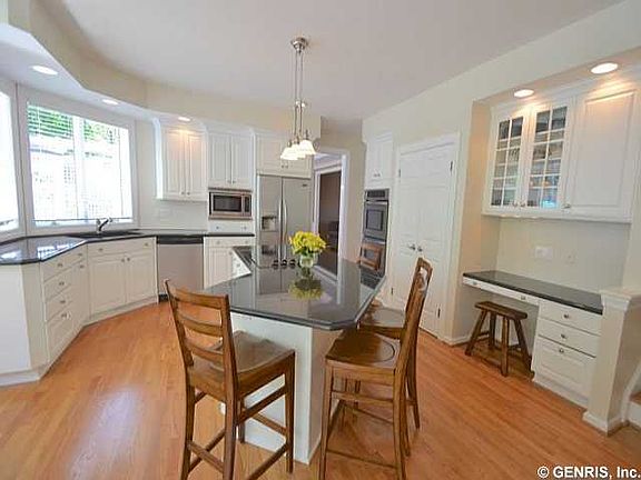 3rd image of 16 Mount Eagle Dr