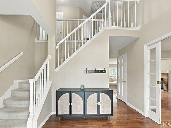 5th image of 8 Jacobs Place Ct