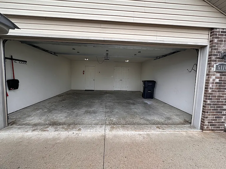 2 Car Garage
