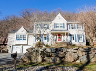 15 Brandywine Ct, Succasunna, NJ 07876