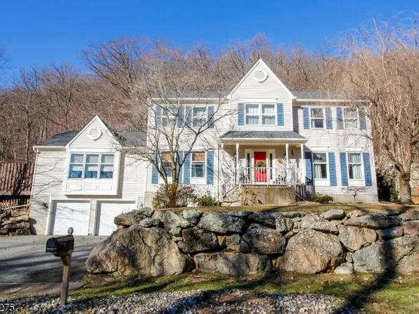 15 Brandywine Ct, Roxbury Twp., NJ 07876