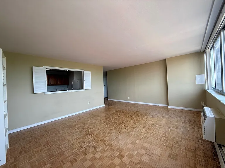 1401 Pennsylvania Ave #914 — Photo 4