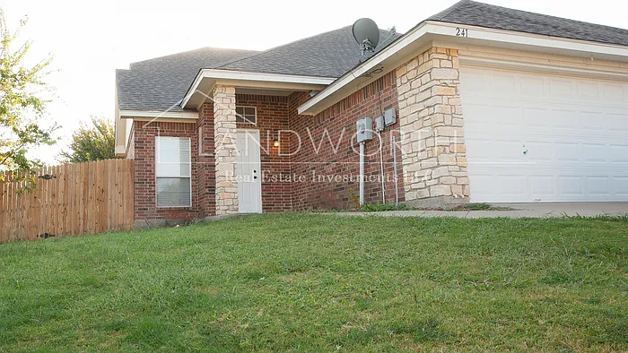 241 Rentz Place Cir — Photo 1
