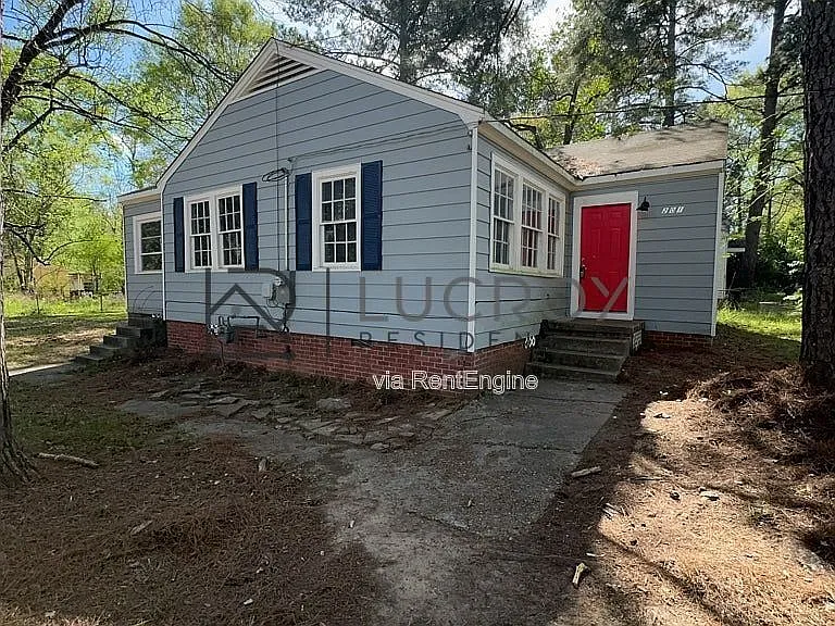 201 W Santa Clair St — Photo 2
