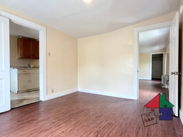69 Perry St Barre, 69 Perry St APT 5, Barre, VT 05641