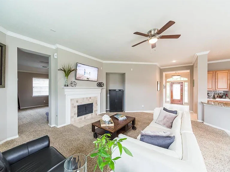 24023 Northshire Ln — Photo 7