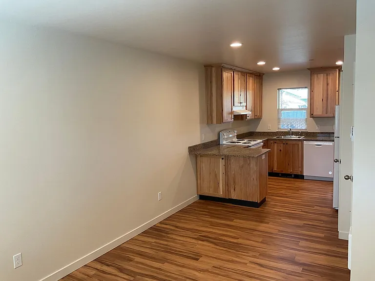 1842 City View St — Photo 27