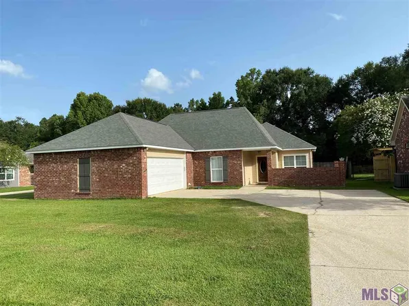 8038 Wolf Creek Pl, Denham Springs, LA 70726