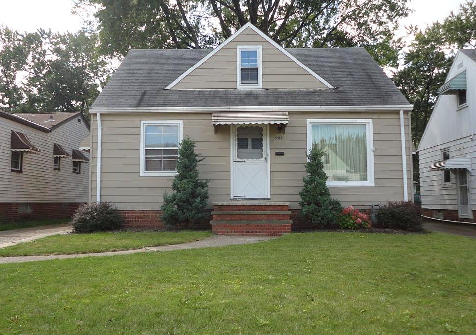 1st image of 8023 Newport Ave