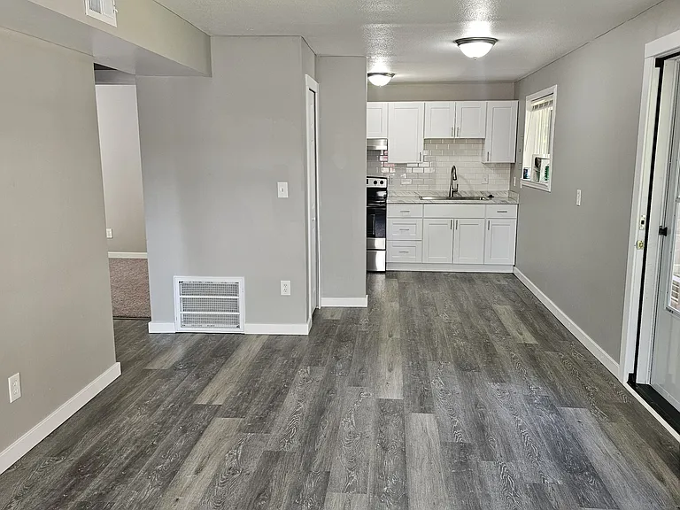2324 Newton St #2324 — Photo 2
