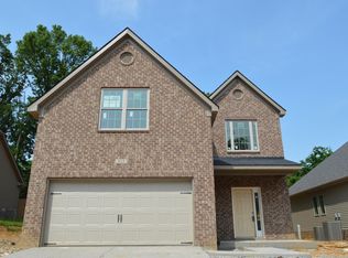 523 Wooded Falls Rd, Louisville, KY 40243