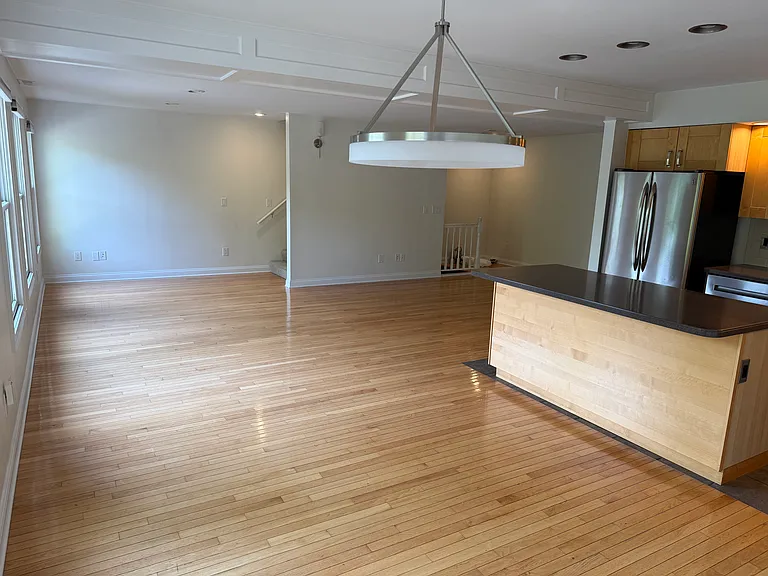 324 Mulberry St — Photo 8