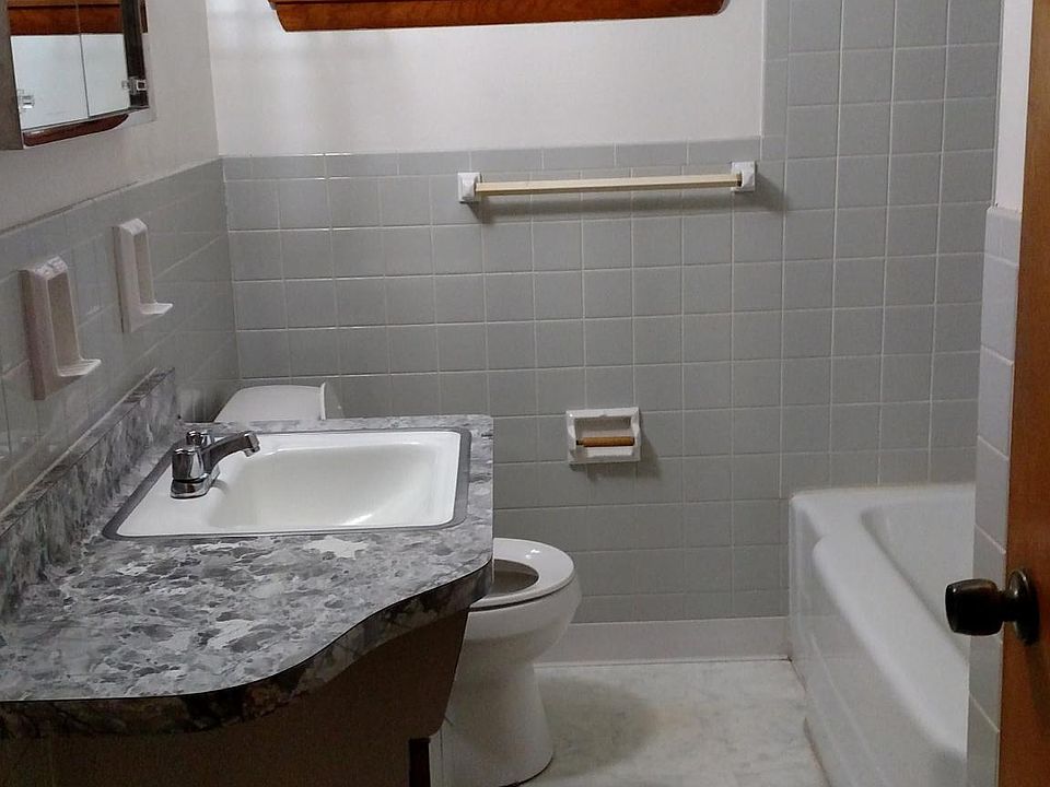1st image of 256 Joseph Dr