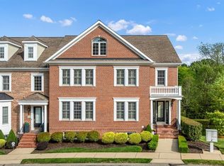 307 Georgetowne Ct, Wexford, PA 15090