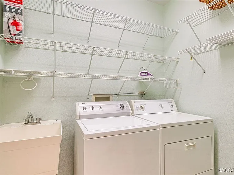 9041 SW 196th Ct — Photo 6