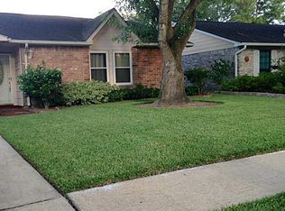 9542 Rumbling Wood Ln, Houston, TX 77086