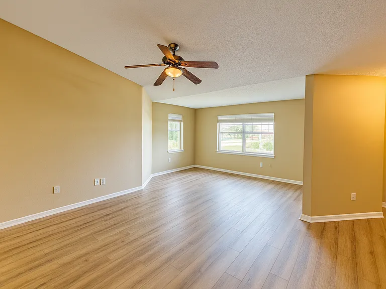 12750-3008 Equestrian Cir — Photo 2