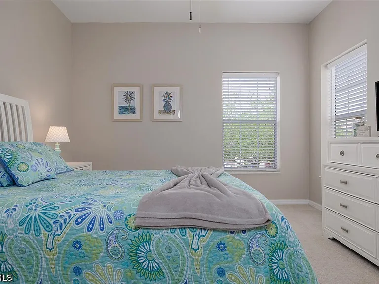 3240 Cottonwood Bnd #201 — Photo 20