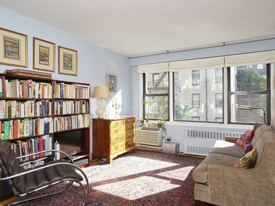 245 E 24th St APT 3J, New York, NY, 10010
