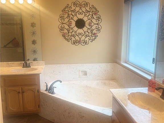 3rd image of 3437 Country Club Dr N