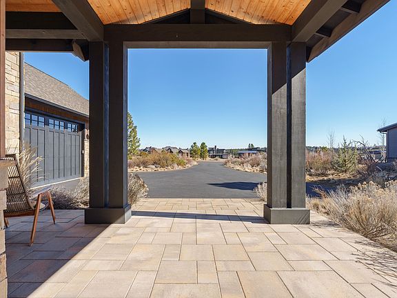 3rd image of 19136 Cartwright Ct