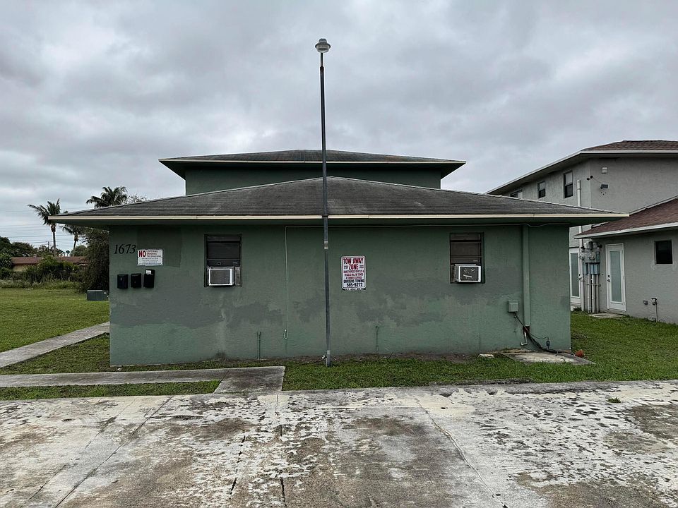 1st image of 1673 W 26th Street