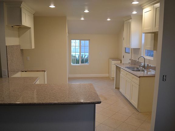 3rd image of 11238 La Serna Dr