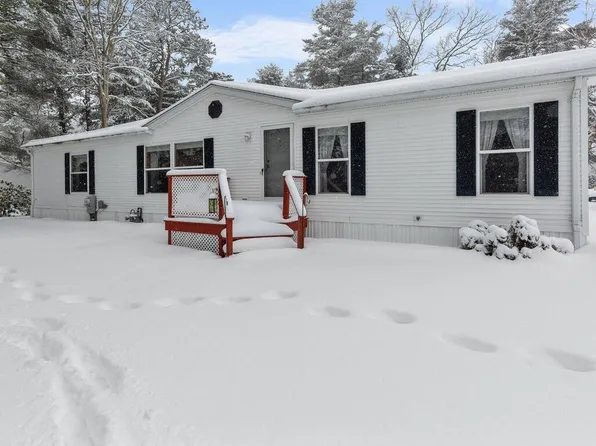 13 Kelly Ln, Coventry, RI 02816