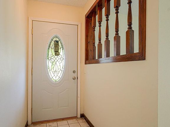 3rd image of 3001 Pierce St