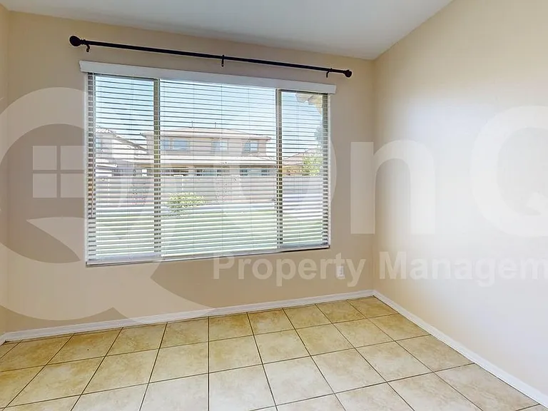 8943 W Marshall Ave — Photo 6