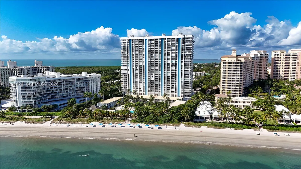Building Photo - 881 Ocean Dr #Townhouse 15