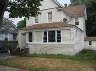 28 Willett Pl, Roosevelt, NY 11575