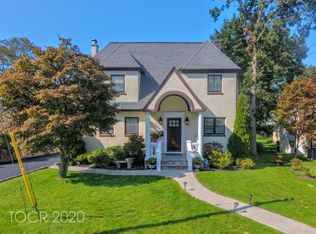 18 Poplar St, Elmsford, NY 10523
