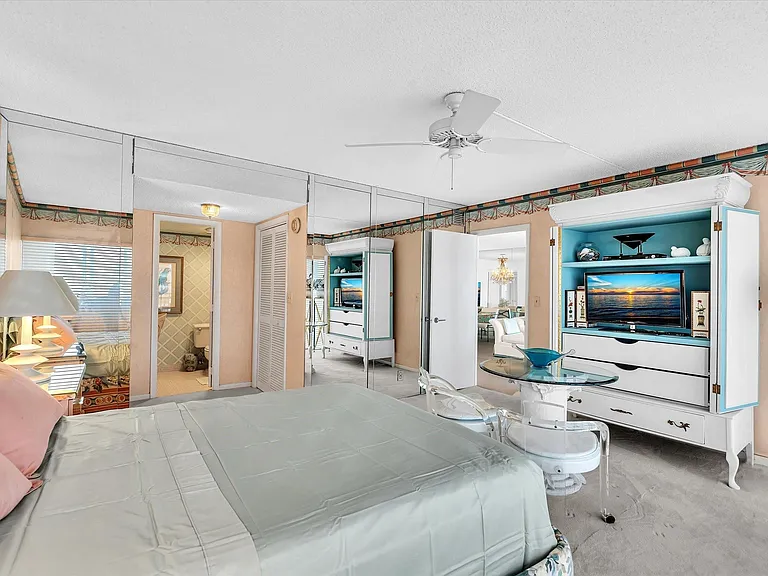 1537 E Hillsboro Blvd #438 — Photo 33