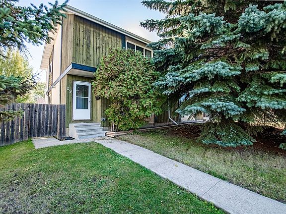 2nd image of 29 W Abbott Close