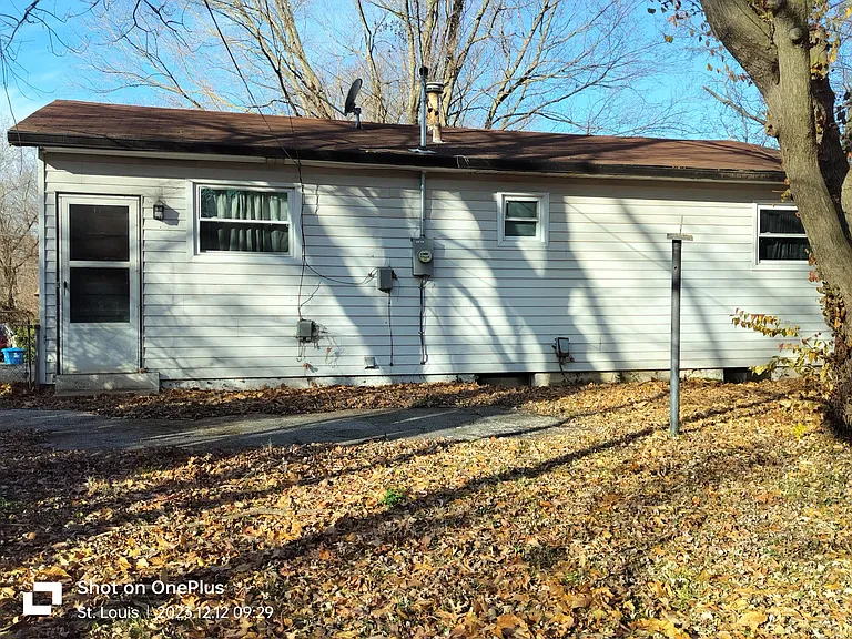 10504 Baron Dr — Photo 4