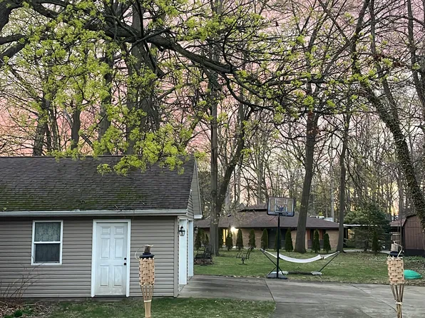 2648 3rd St, Cuyahoga Falls, OH 44221